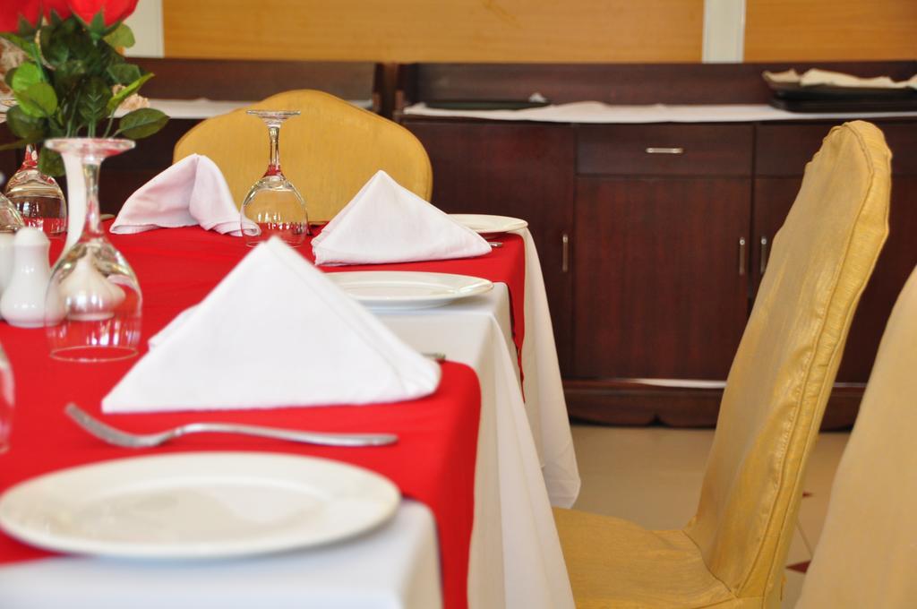 אקרה G.S Plaza Hotel מראה חיצוני תמונה