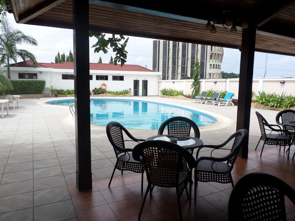 אקרה G.S Plaza Hotel מראה חיצוני תמונה
