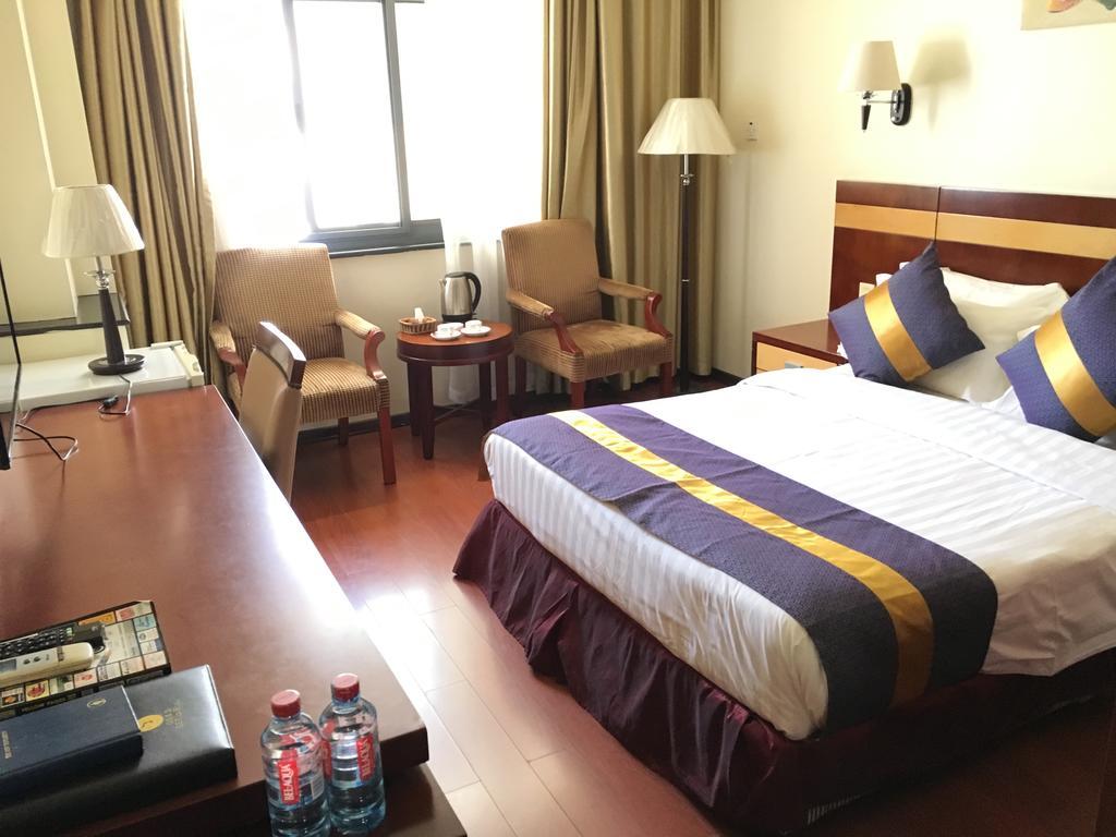 אקרה G.S Plaza Hotel מראה חיצוני תמונה