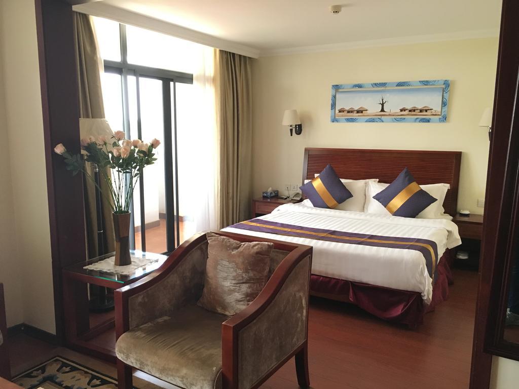 אקרה G.S Plaza Hotel מראה חיצוני תמונה