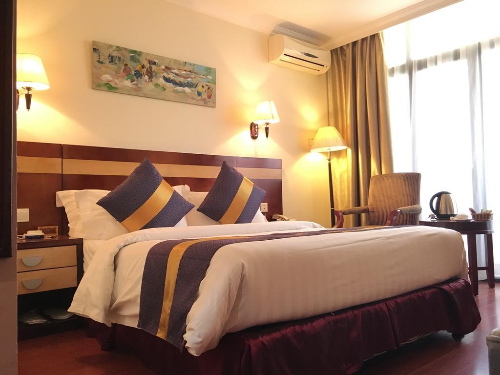 אקרה G.S Plaza Hotel מראה חיצוני תמונה
