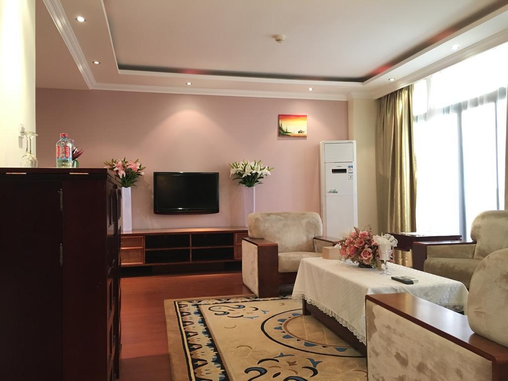 אקרה G.S Plaza Hotel מראה חיצוני תמונה
