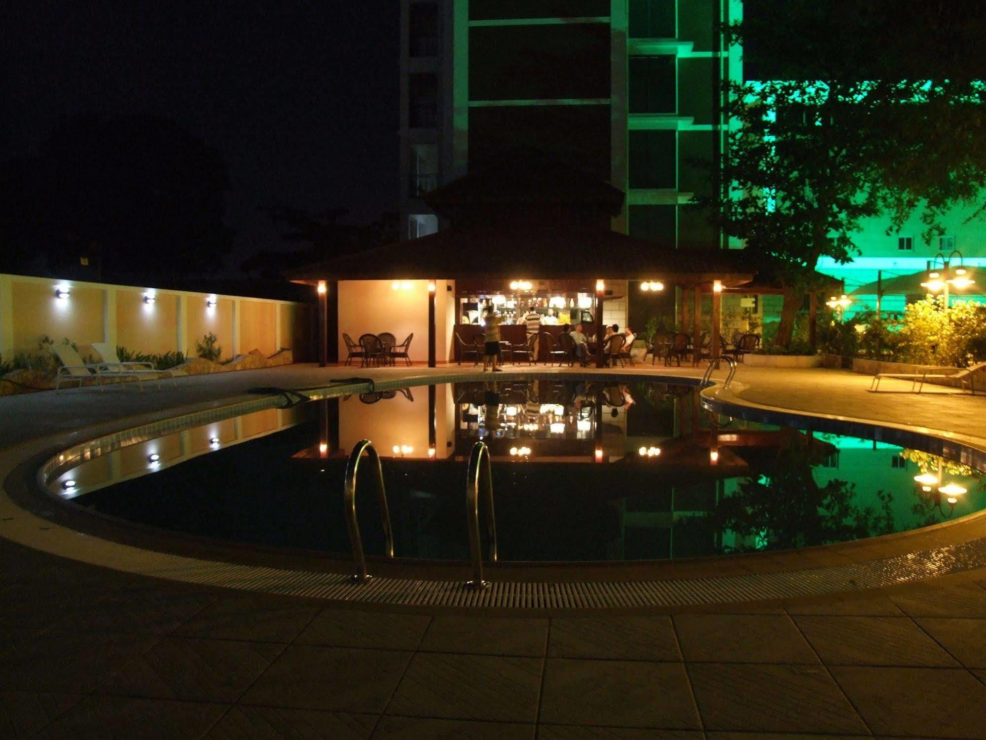אקרה G.S Plaza Hotel מראה חיצוני תמונה